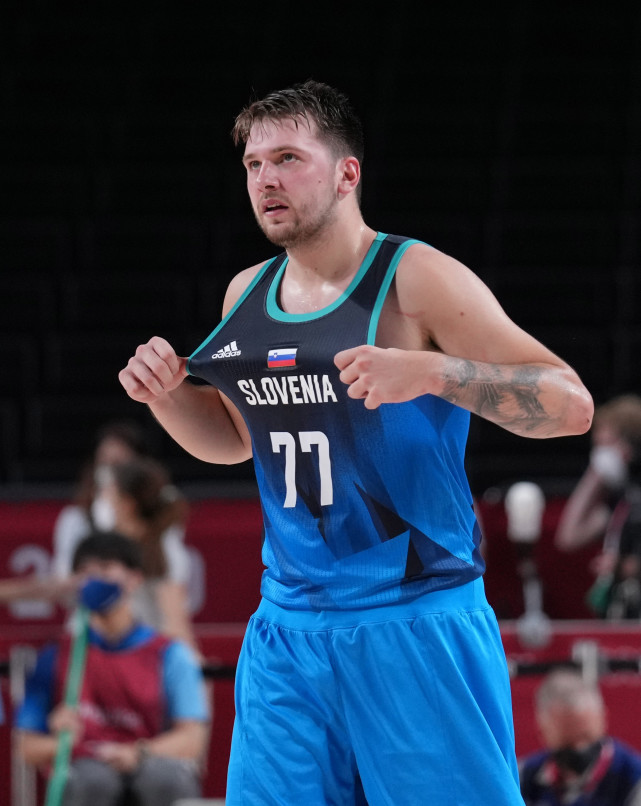 残阵活塞15分大胜公牛，斯图尔特狂砍31分创生涯新高，东部第一底蕴尽显！