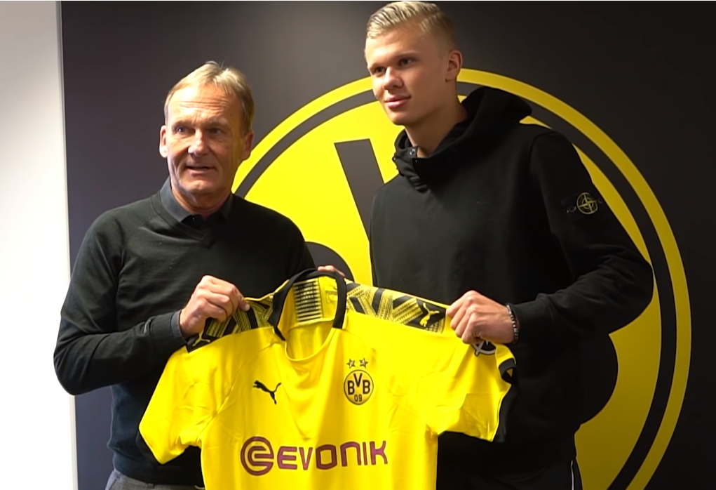 斯基拉：因西涅有望自由转会加盟拉齐奥，并签约至2027年