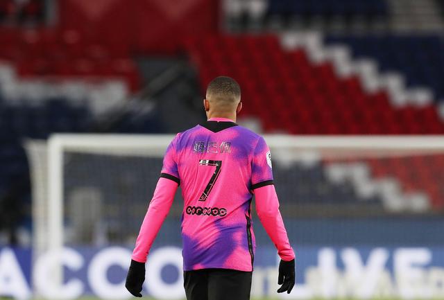 穆帅：对阵葡乙球队时球员态度不端正，中场休息我想换9个人