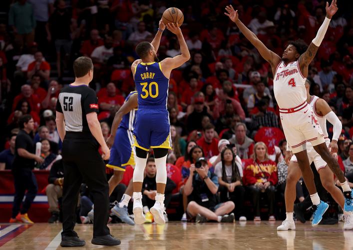 哈登在比赛中超越安东尼，进入NBA历史得分榜前十，成为首位2009届进入前十的球员，距30000分仍需1710分。