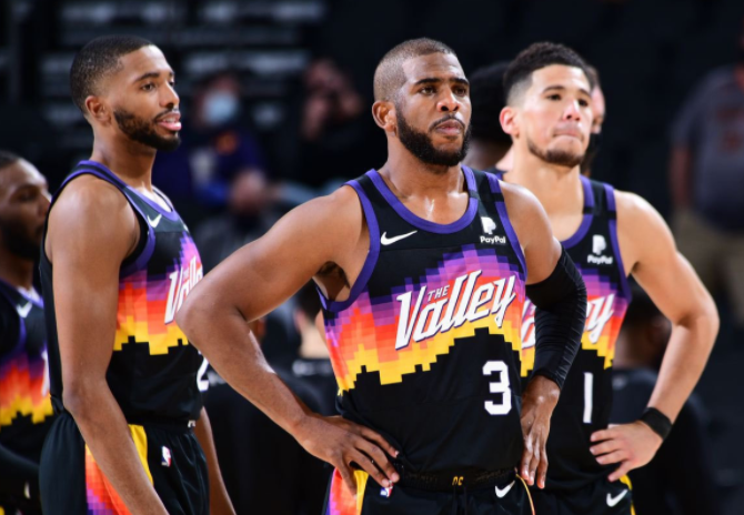 [流言板]詹姆斯：在美国长大的孩子只想进NBA，不理解为国出战的意义